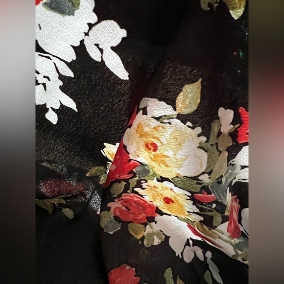 SHEIN Women’s Flower Top (2XL) - Picture 3 of 7